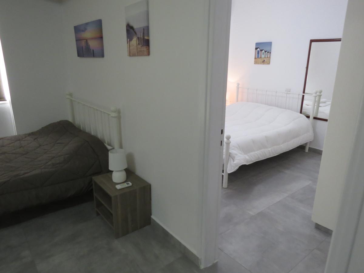 Adonis Apartment Paphos ภายนอก รูปภาพ