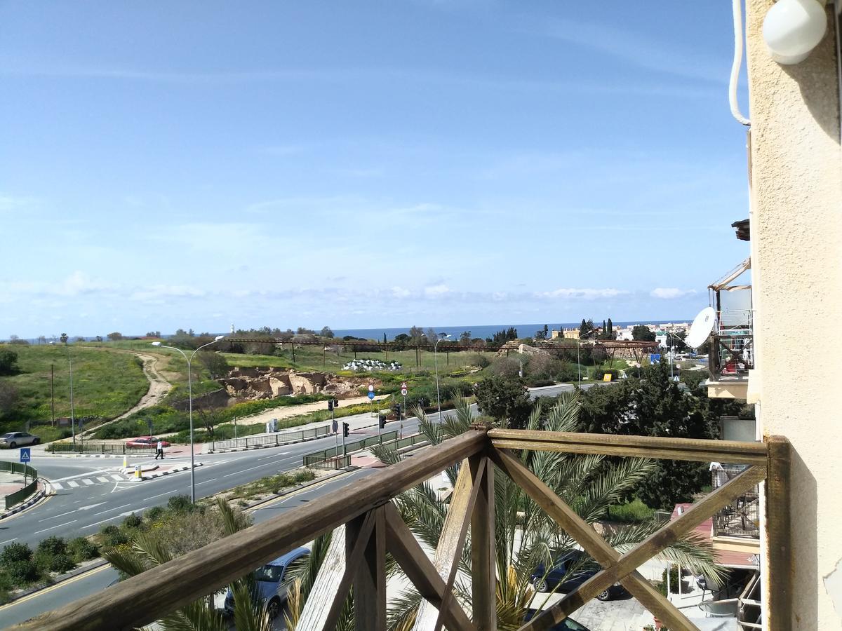 Adonis Apartment Paphos ภายนอก รูปภาพ
